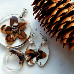 Schmuck aus Harz herstellen